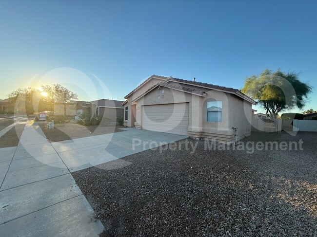 Building Photo - 6936 W Sauceda Dr