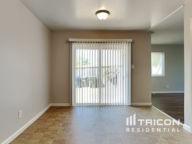 Building Photo - 10072 Zodiac Ct