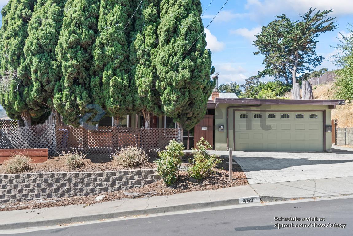 Foto principal - 499 Pebble Dr