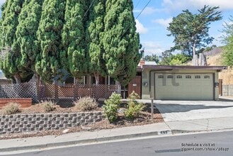 Building Photo - 499 Pebble Dr