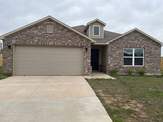 Building Photo - Very Nice 3 Bedroom 2 Bath Home in Newcast...