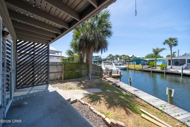 Building Photo - 929 Marina Dr