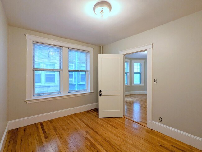 Building Photo - 145 Summer St