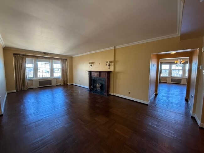 Interior Photo - The Royal York Apartments
