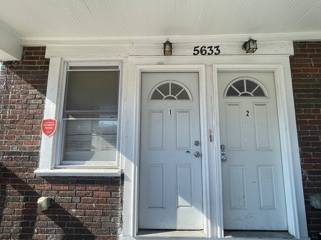 Building Photo - 5633 Malcolm St