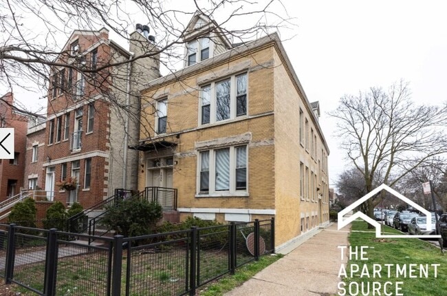 Photo - 2835 N Damen Ave Apartment