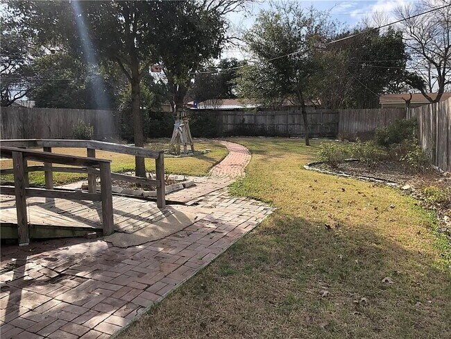 Foto del edificio - 2212 N 43rd St