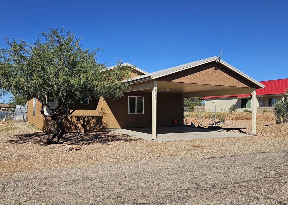 Great home with an easy commute to Benson,... House Rental in Benson