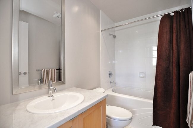 Building Photo - 6823 Station Hill Dr