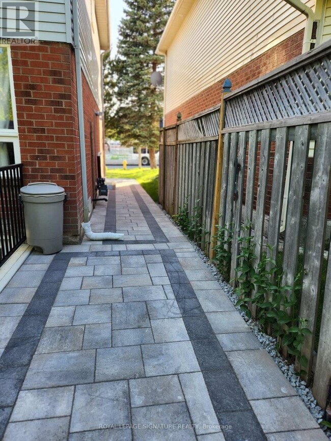 Building Photo - 1576 Major Oaks Rd