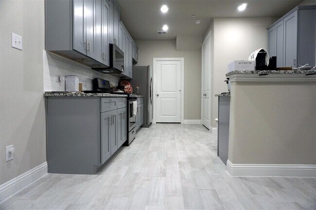 Building Photo - 3617 Harebell Dr