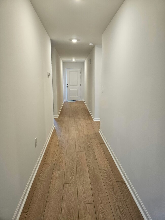 Foto del edificio - 112 Labrador Ln