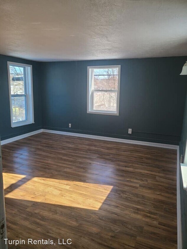 405 Abington St, Peoria, IL 61603 House Rental in Peoria, IL