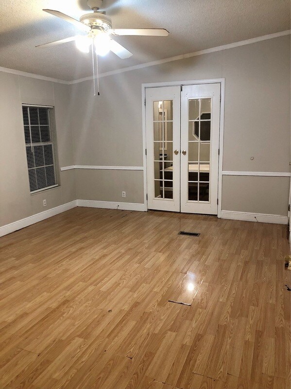 Building Photo - 195 Willow Oak Ln