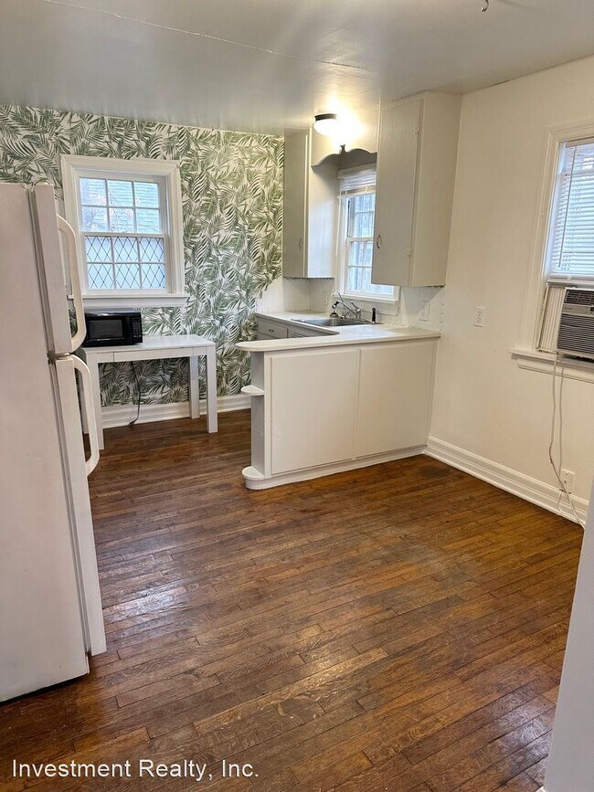 Building Photo - 2 br, 1 bath House - 1021 E Bennett St