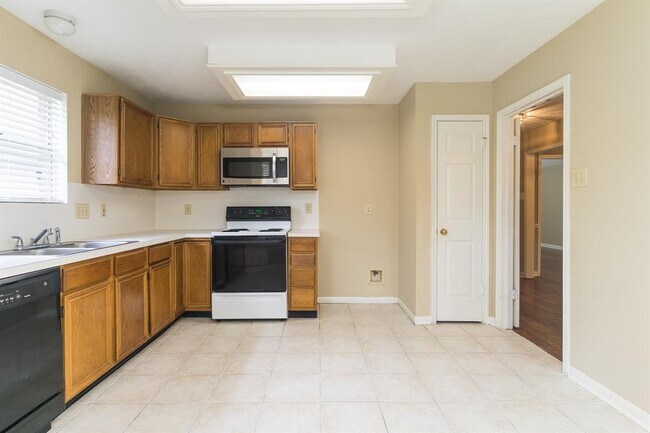 Foto del edificio - 3230 Autumn Bridge Ln