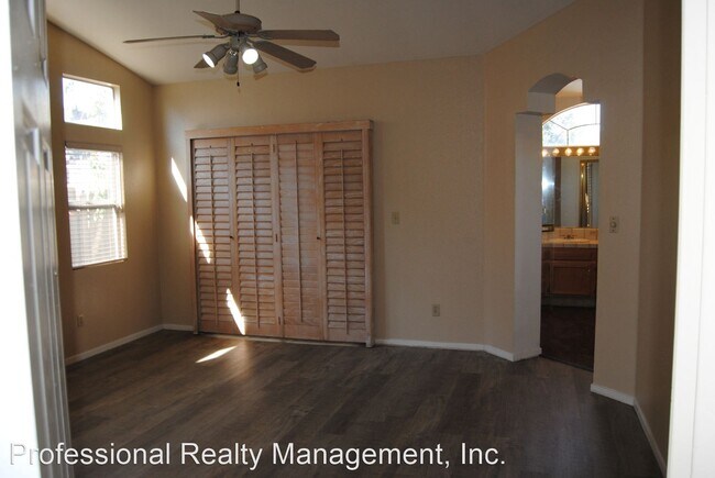 Foto del edificio - 3 br, 2.5 bath House - 3315 BRISBANE AVENUE