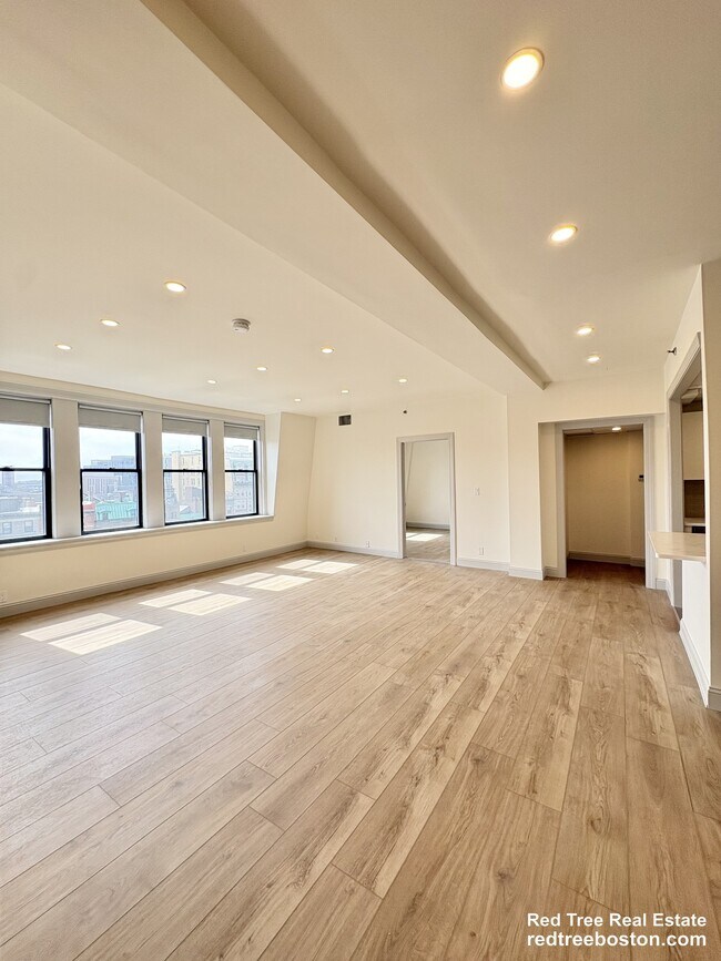 Foto del edificio - 475 Commonwealth Ave