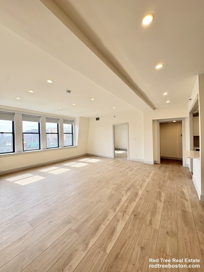 Photo - 475 Commonwealth Ave Apartment