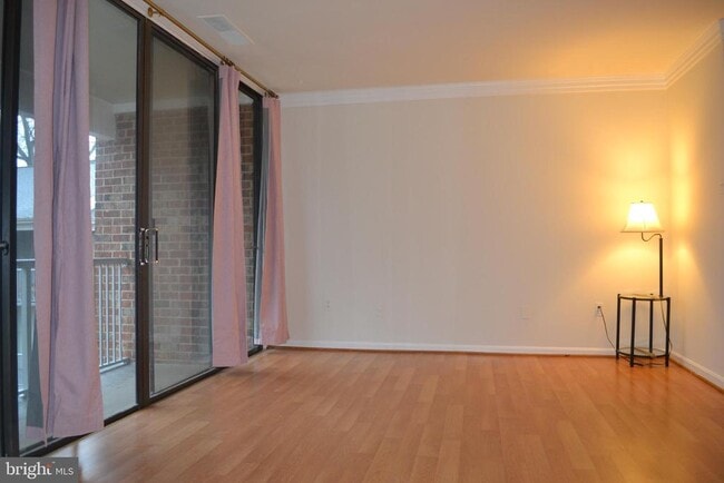 Building Photo - 722 Quince Orchard Blvd