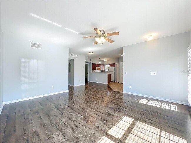 Foto del edificio - 3101 E Washington St