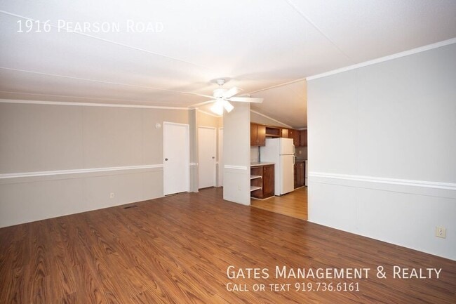 Foto del edificio - 1916 Pearson Rd