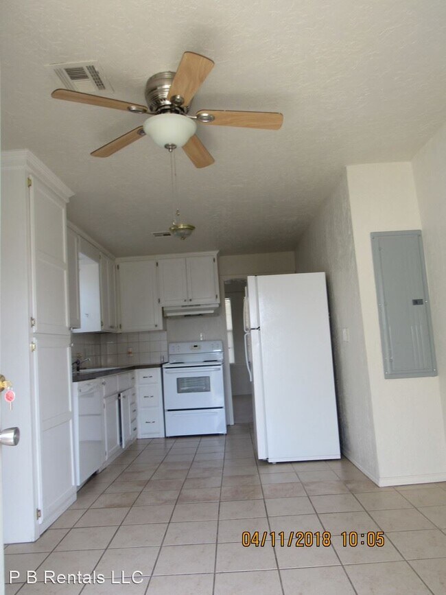 Building Photo - 4 br, 2 bath House - 1616 NW Dearborn Avenue