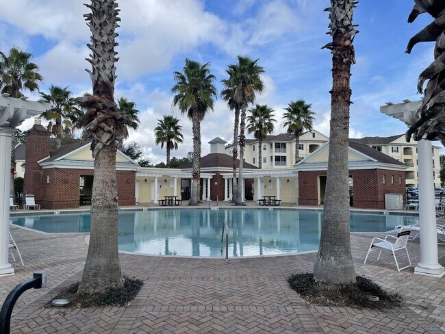 Building Photo - 575 Oakleaf Plantation Pkwy #615