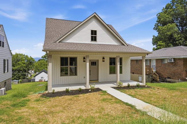 Building Photo - 2629 14th Ave