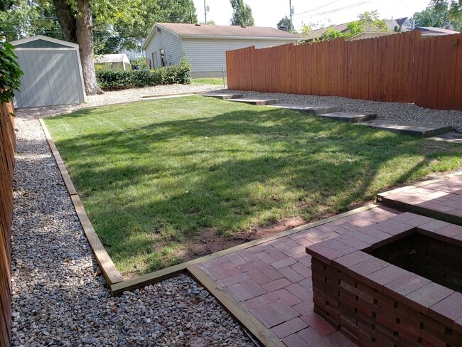 Building Photo - 318 N 10th St