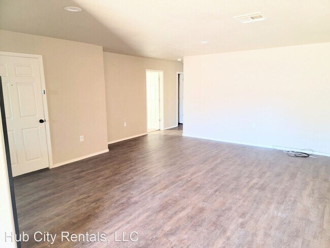 Foto del edificio - 3 br, 2 bath House - 110 #2 82nd Street