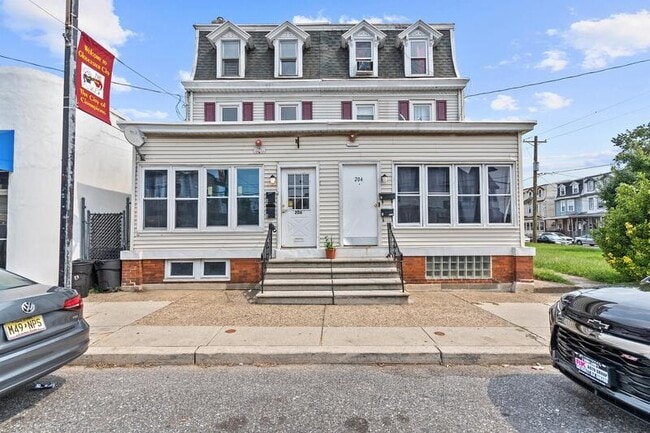 Photo - 206 N Broadway Apartment