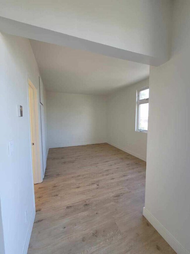 Bonus room - 900 Euclid St