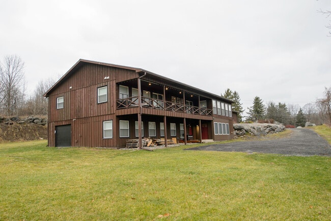 Foto del edificio - 4818 McDonald Rd