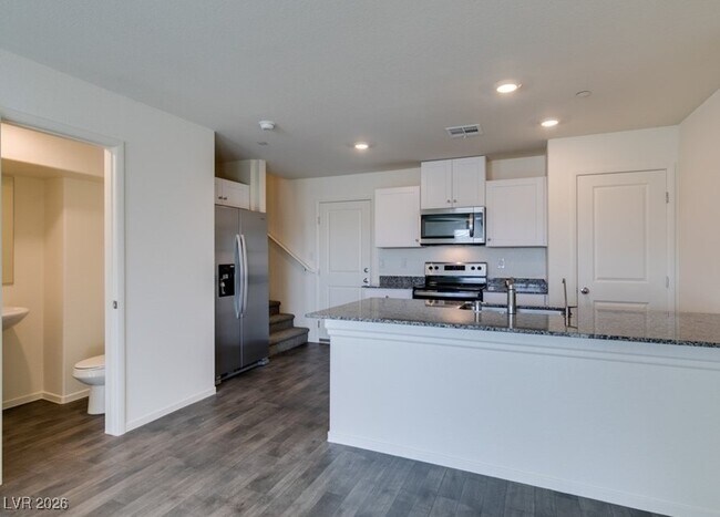 Foto del edificio - 7885 Sailor Sam Ave