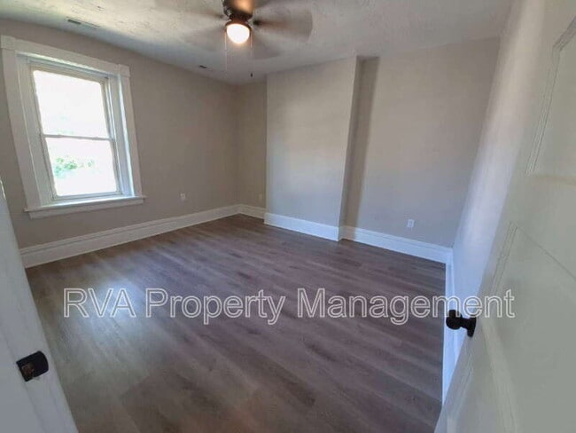Building Photo - 3105 2nd Ave