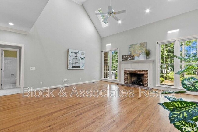 Building Photo - 269 Hogans Valley Way