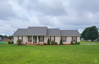 Building Photo - 119 Broomsage Cir