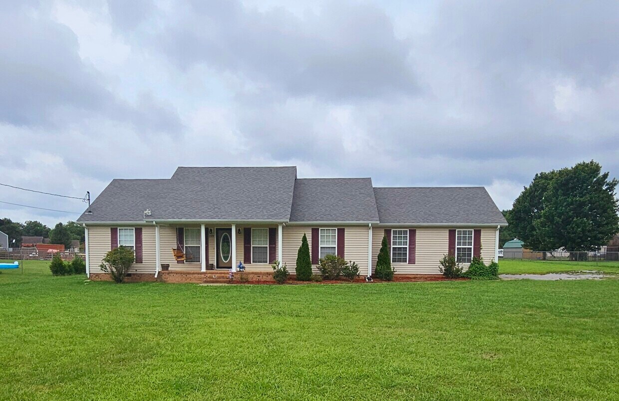 Foto principal - 119 Broomsage Cir