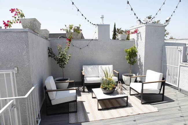 Building Photo - CLK - Clark Apts