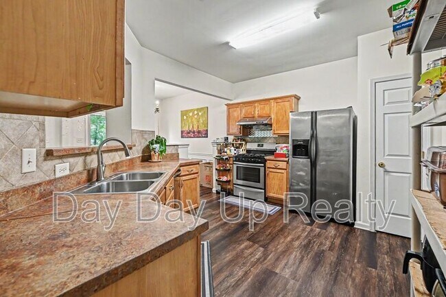 Foto del edificio - 1357 Upshur Pl NE