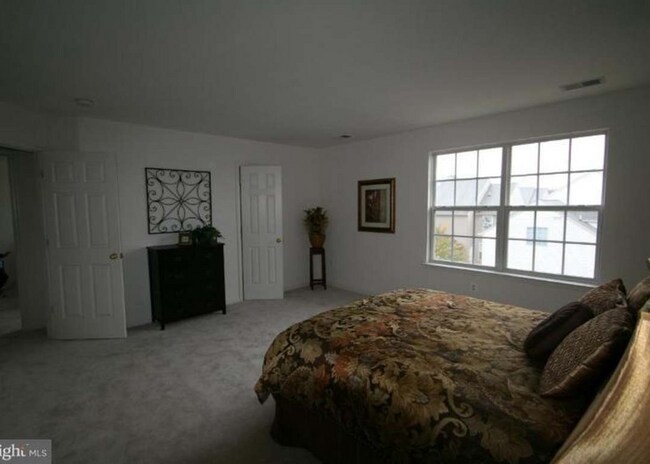 Foto del edificio - 18107 Coachmans Rd