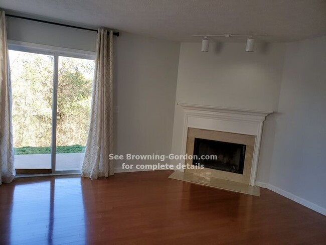 Building Photo - Two Bedroom condo Available now!