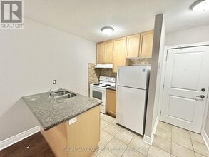 Building Photo - 11 Thirty Third St