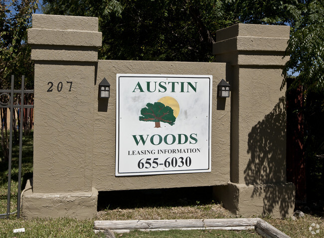 Building Photo - Austin Woods Apartments