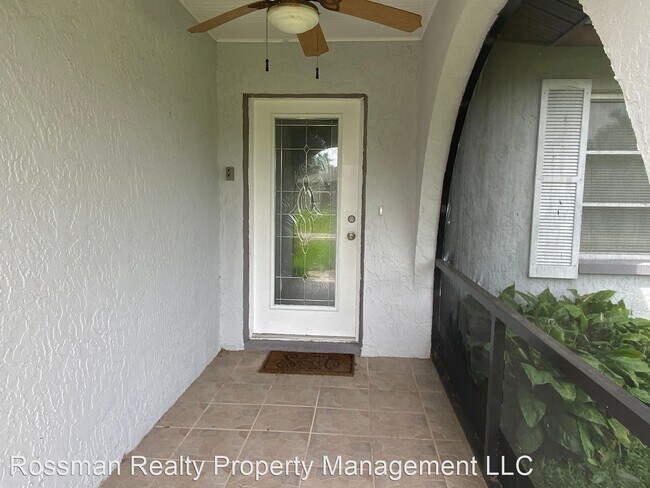 Foto del edificio - 3 br, 2 bath House - 1445 Rommel St