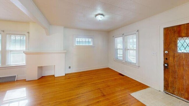 Foto del edificio - 611 N 2nd St