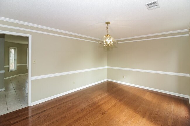 Building Photo - Gorgeous Cordova Home