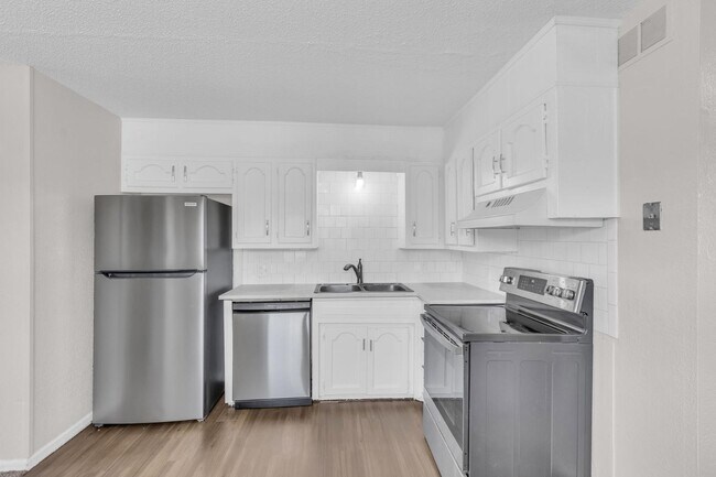 Foto del edificio - 9200 E 54th St