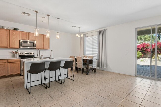 Foto del edificio - 2114 E Aire Libre Ave